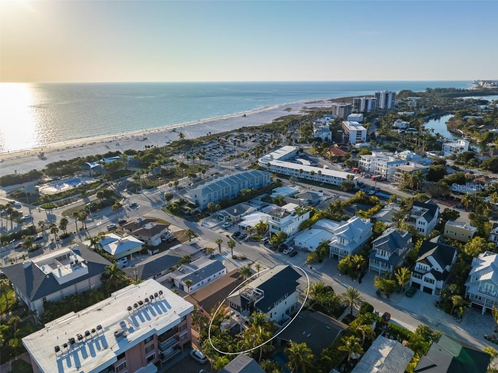 150 Grant Drive Sarasota FL 34236 A4673373 image91