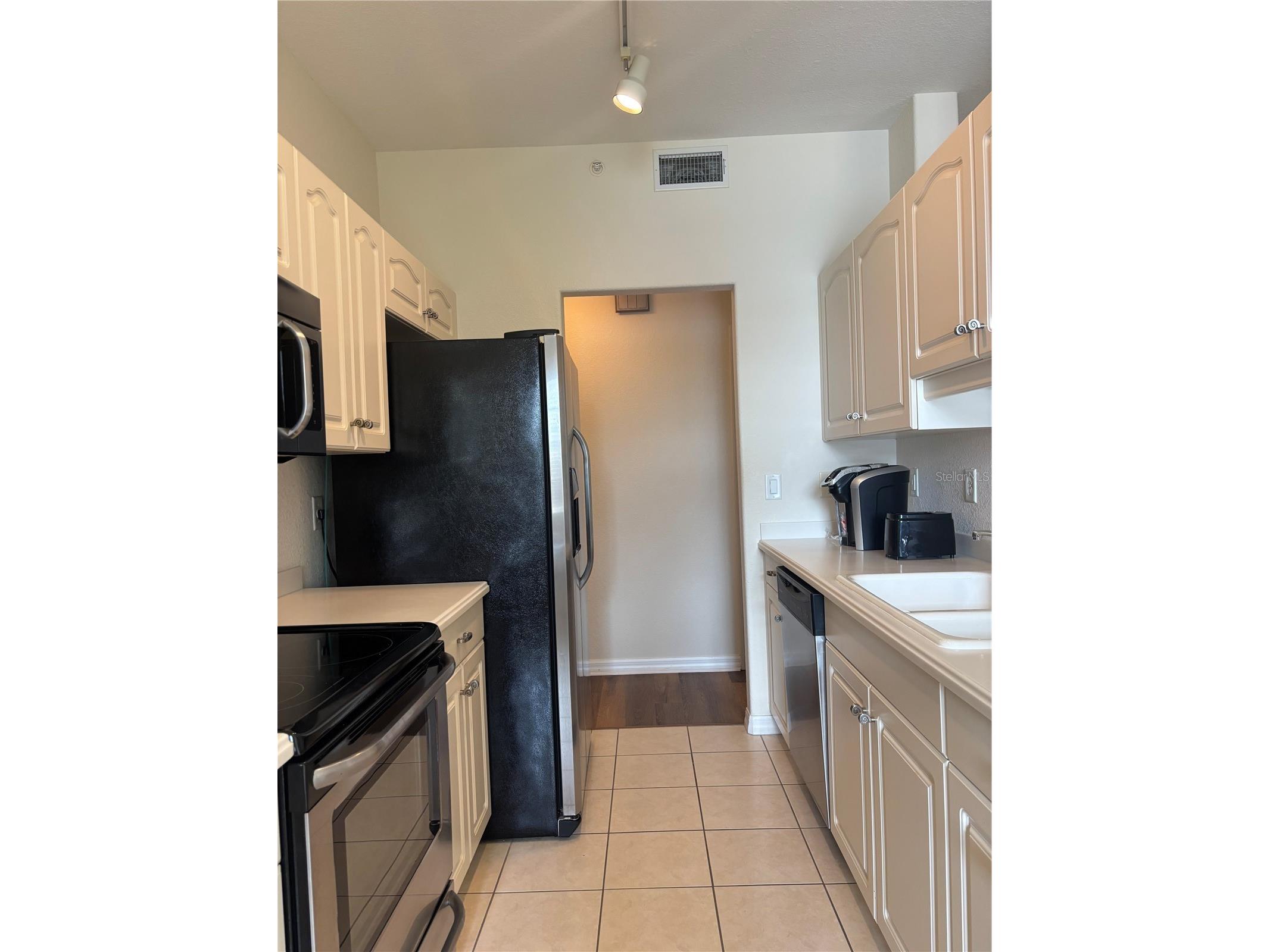 150 L Pavia Boulevard #13 Venice FL 34292 A4686246 image15