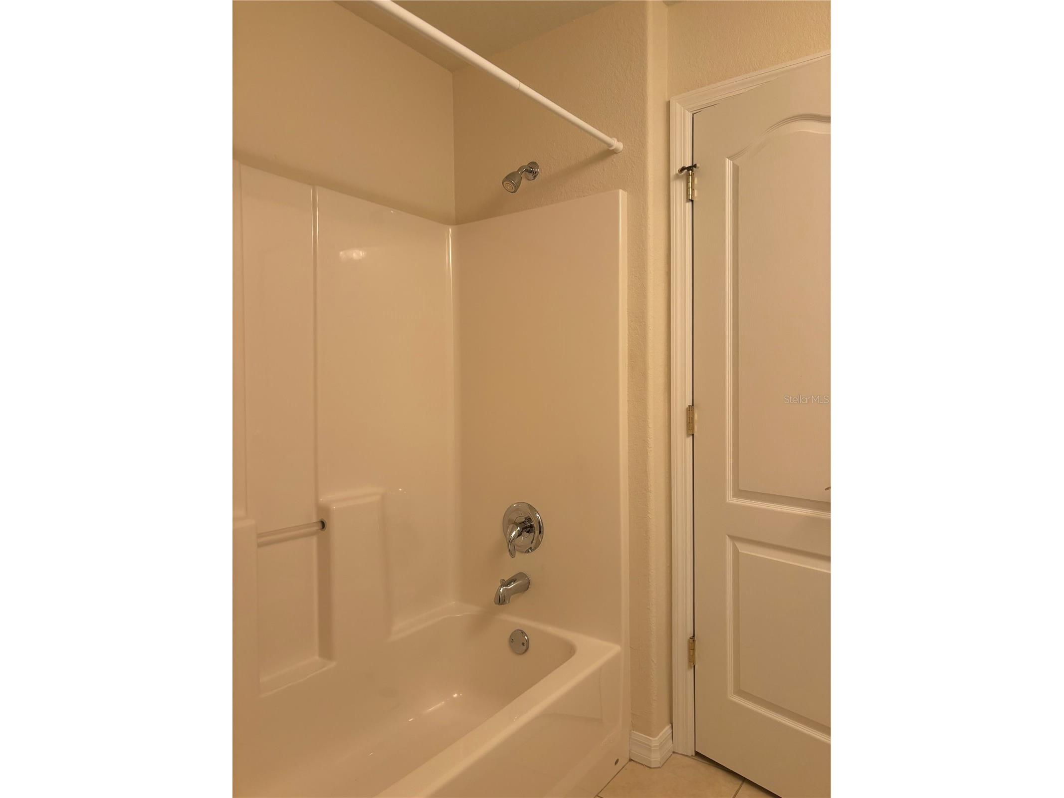 150 L Pavia Boulevard #13 Venice FL 34292 A4686246 image24