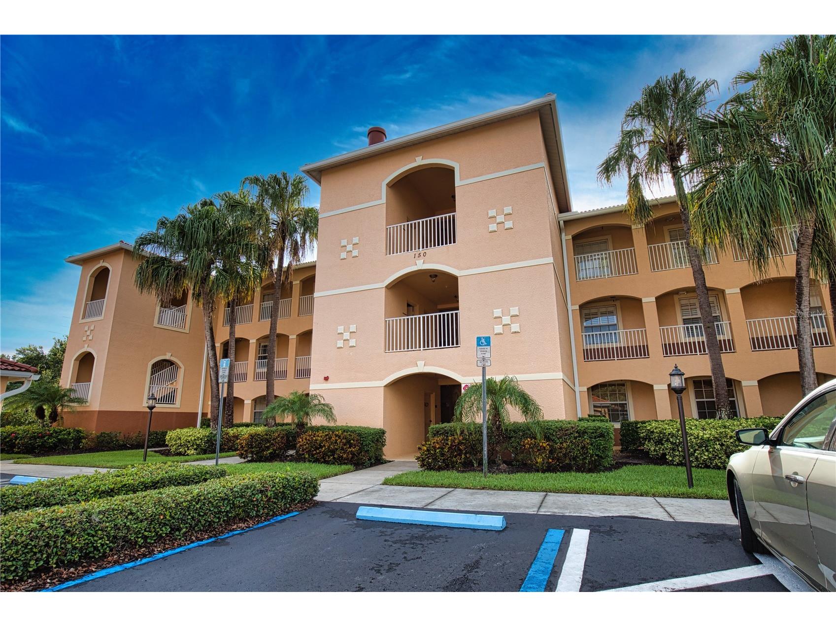 150 L Pavia Boulevard #32 Venice FL 34292 N6143283 image1