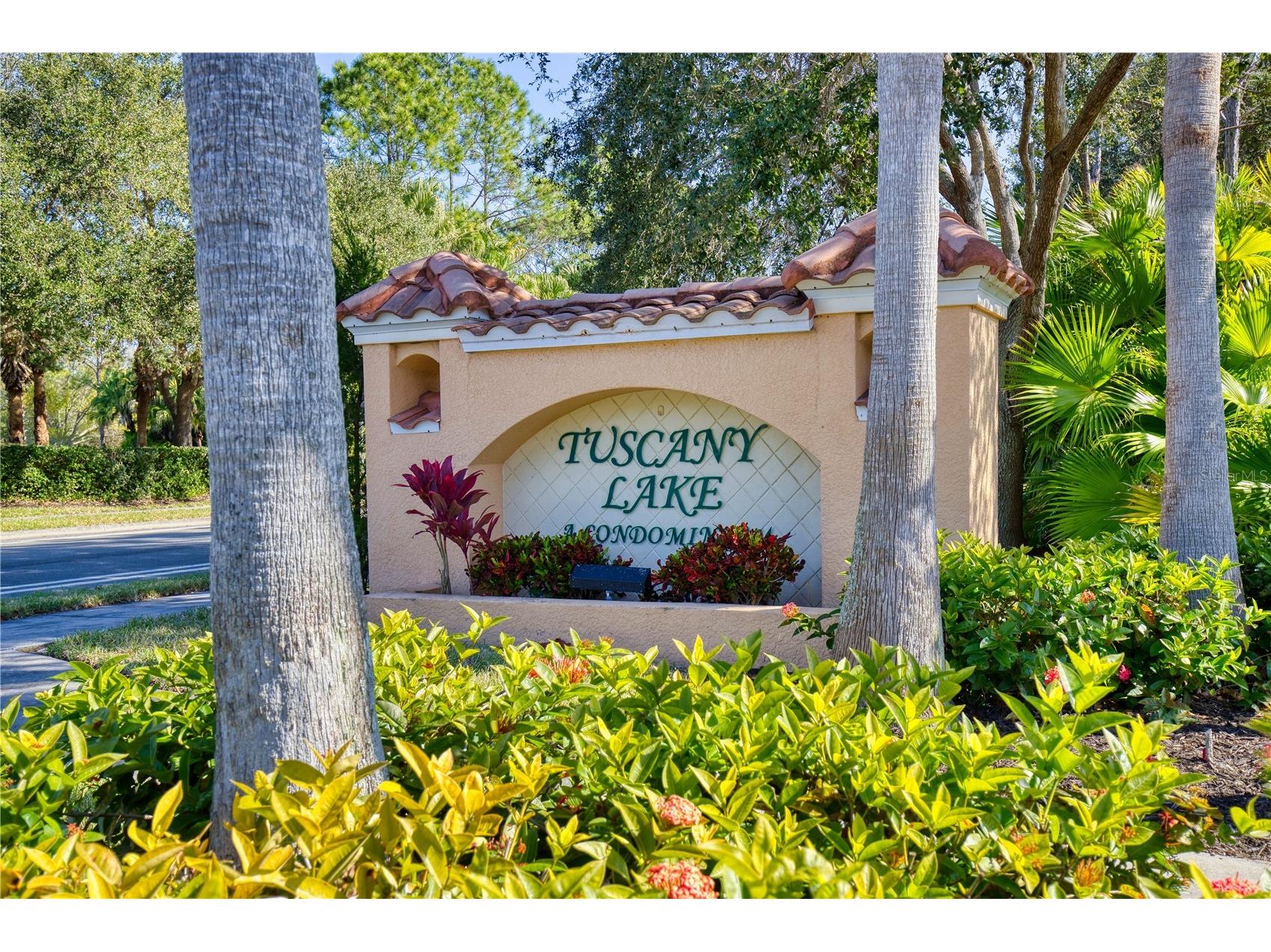 150 L Pavia Boulevard #32 Venice FL 34292 N6143283 image2