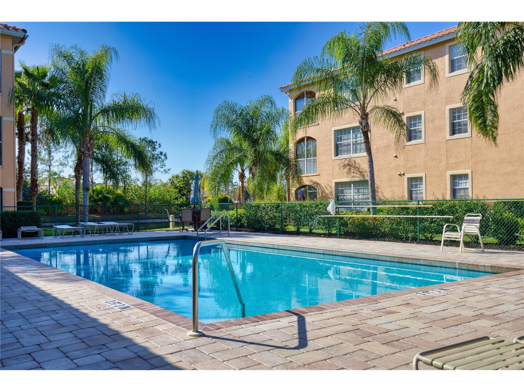 150 L Pavia Boulevard #32 Venice FL 34292 N6143283 image3