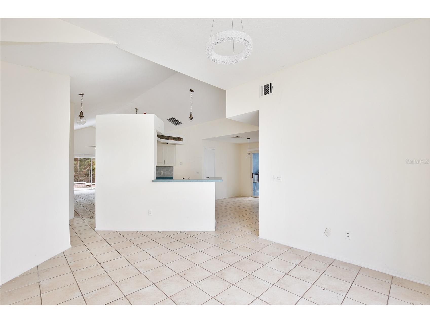 150 Seabreeze Circle Kissimmee FL 34743 O6392326 image8