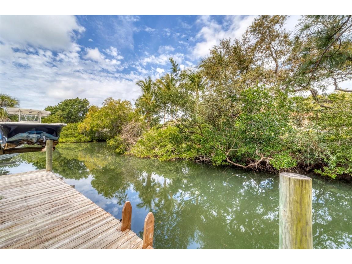 150 Sunaire Terrace Nokomis FL 34275 N6131636 image1