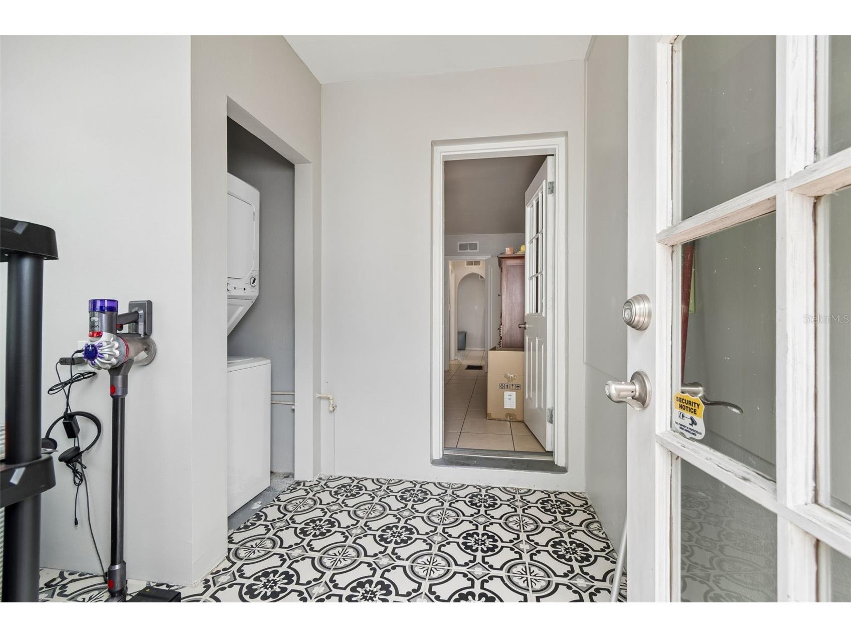1500 30th Avenue N Saint Petersburg FL 33704 TB8507567 image17