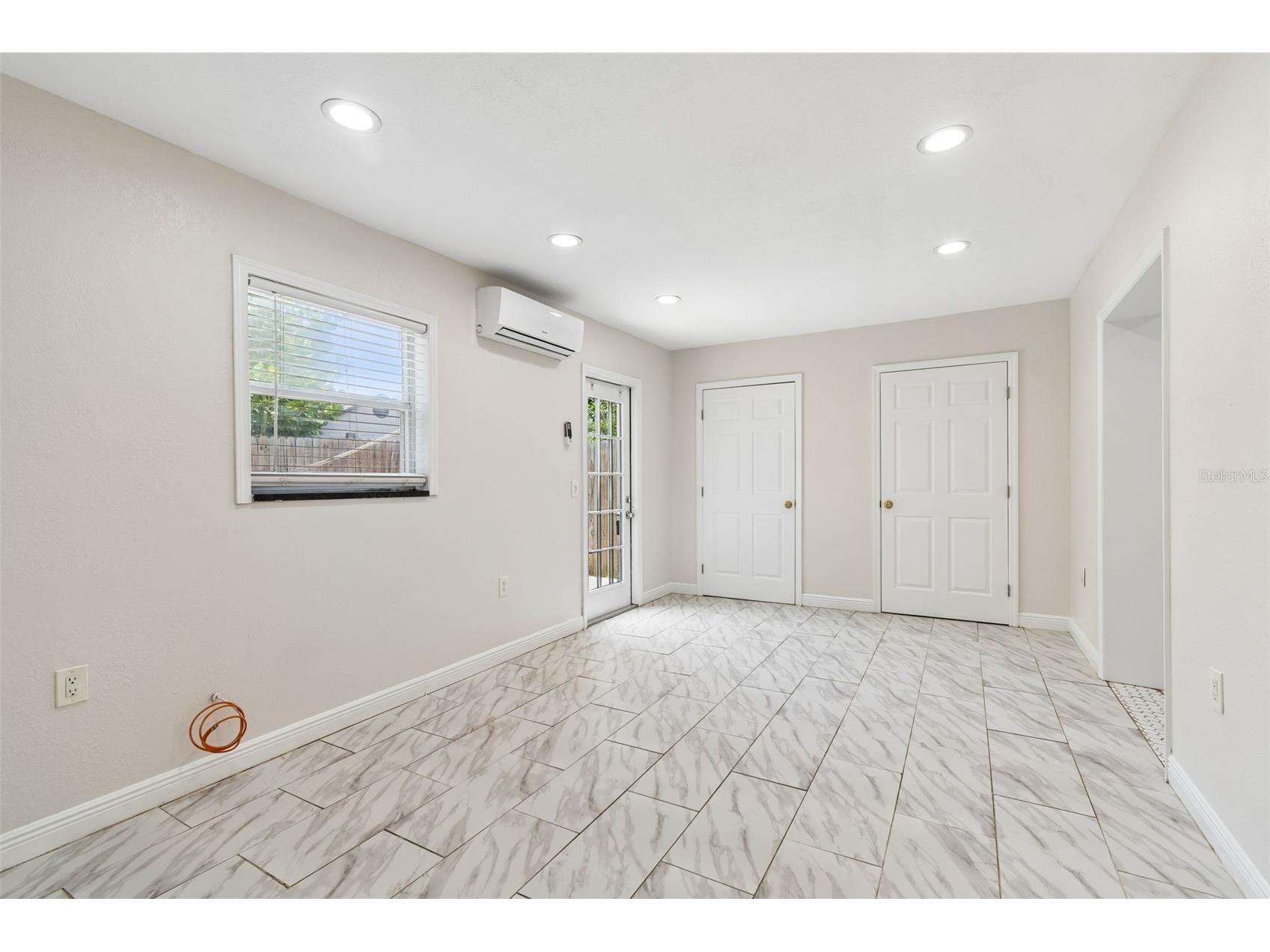 1500 30th Avenue N Saint Petersburg FL 33704 TB8507567 image44