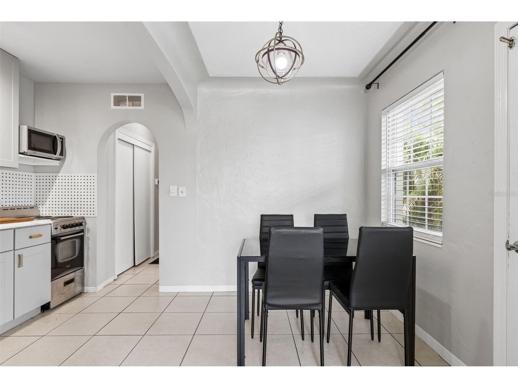 1500 30th Avenue N Saint Petersburg FL 33704 TB8507567 image5