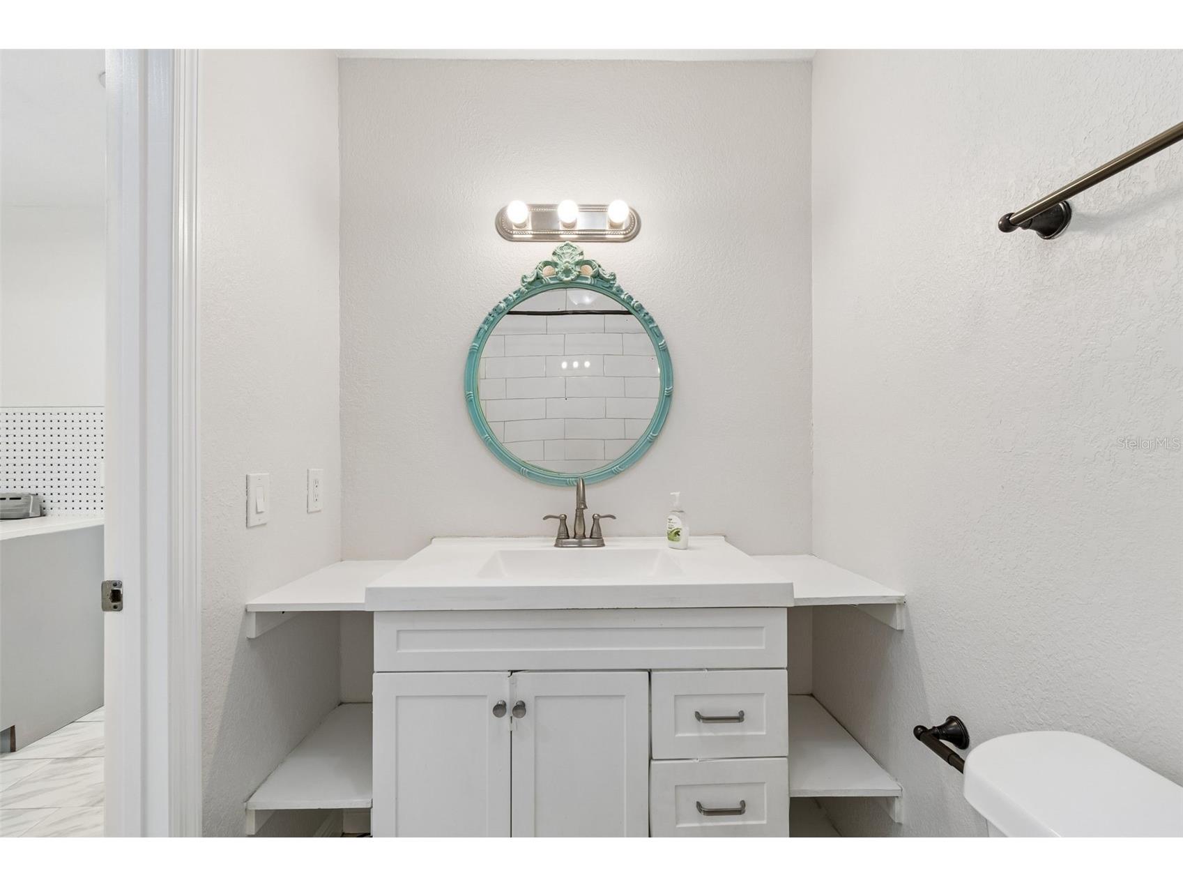 1500 30th Avenue N Saint Petersburg FL 33704 TB8507567 image50