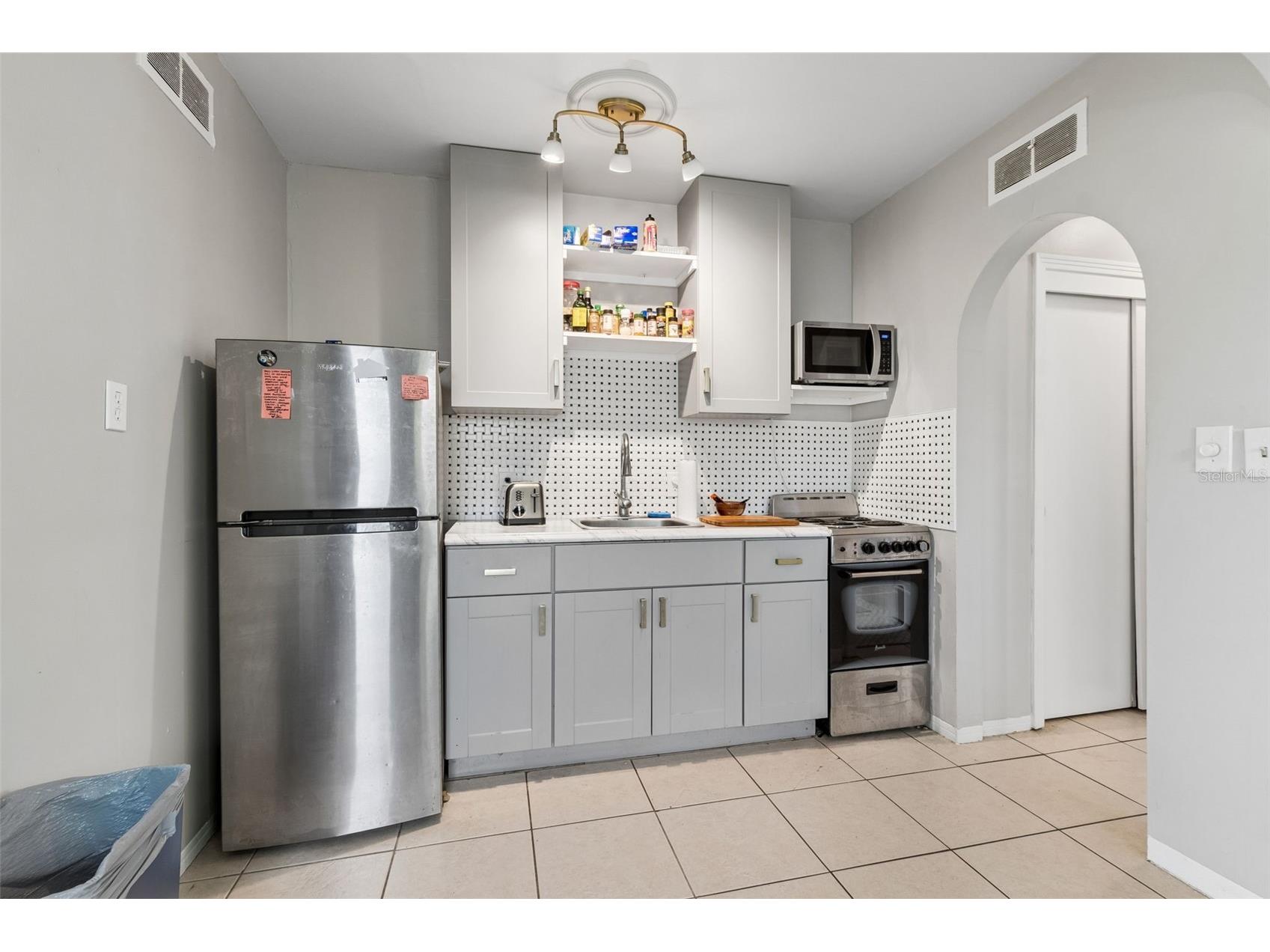 1500 30th Avenue N Saint Petersburg FL 33704 TB8507567 image8