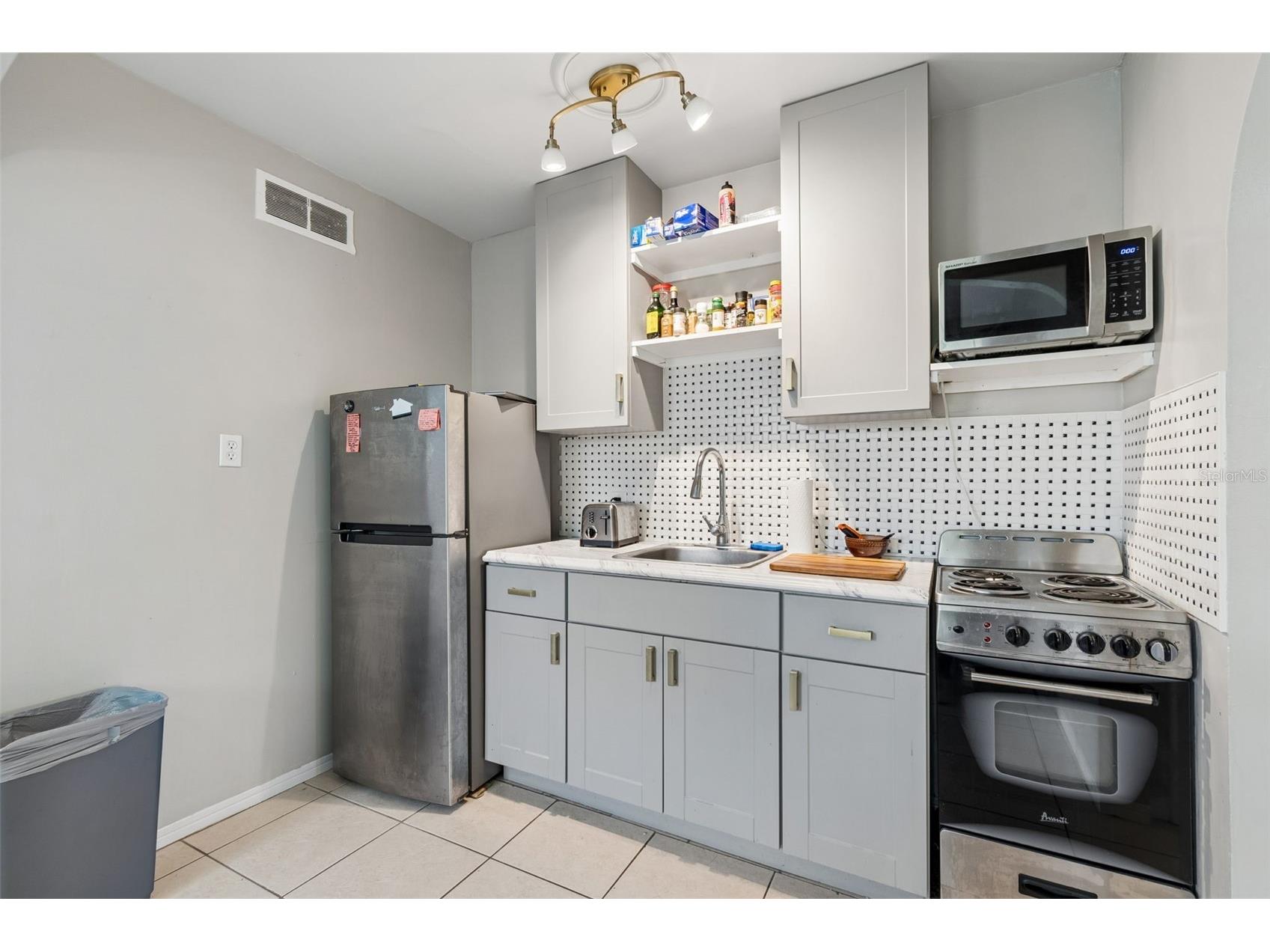 1500 30th Avenue N Saint Petersburg FL 33704 TB8507567 image9