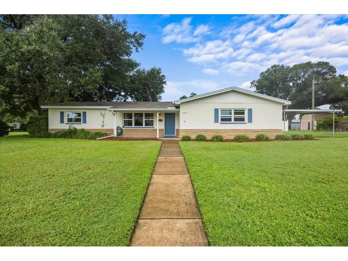 1500 39th Street N Saint Petersburg FL 33713 TB8301824 image1