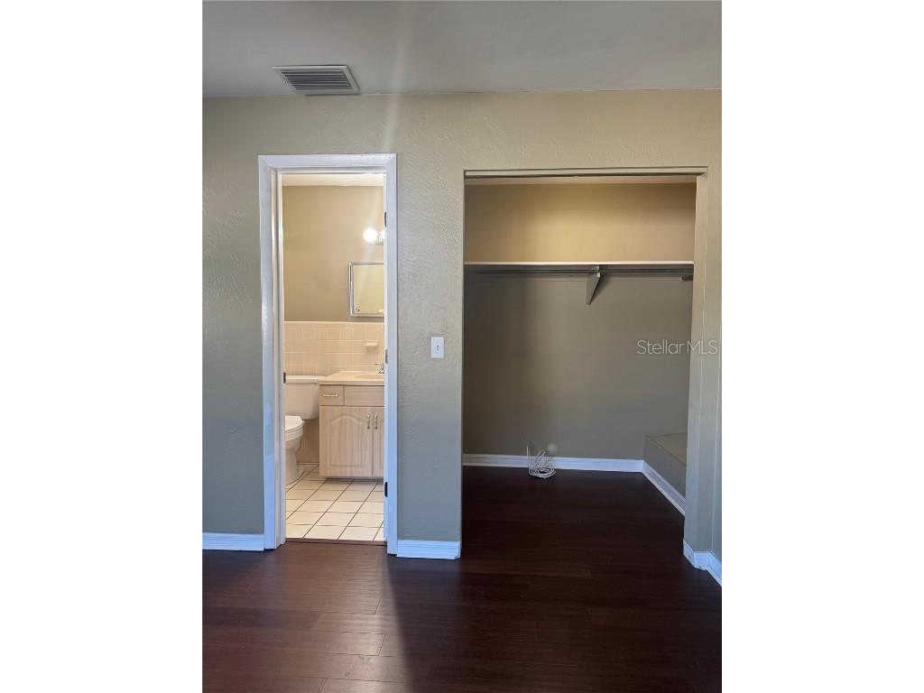 1500 39th Street N Saint Petersburg FL 33713 TB8445872 image19