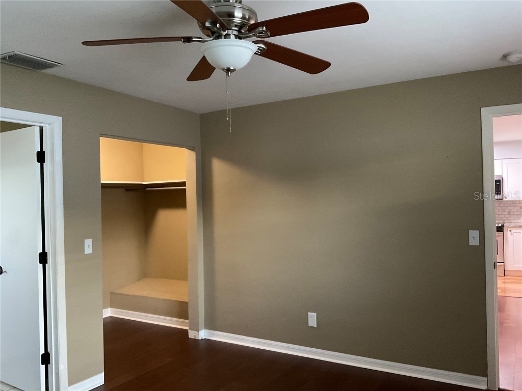 1500 39th Street N Saint Petersburg FL 33713 TB8445872 image21