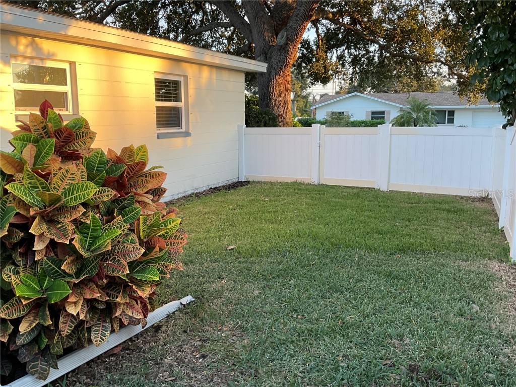 1500 39th Street N Saint Petersburg FL 33713 TB8445872 image46