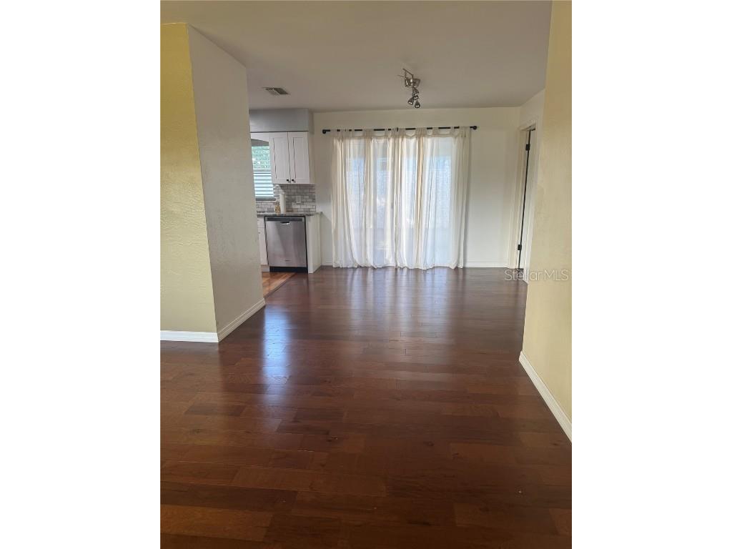 1500 39th Street N Saint Petersburg FL 33713 TB8445872 image8