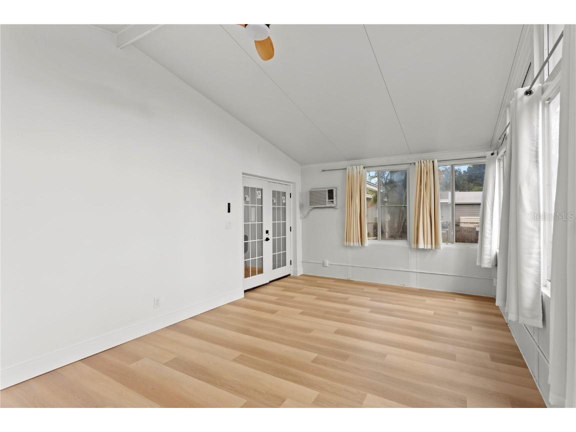 1500 78th Avenue N Saint Petersburg FL 33702 TB8440797 image20