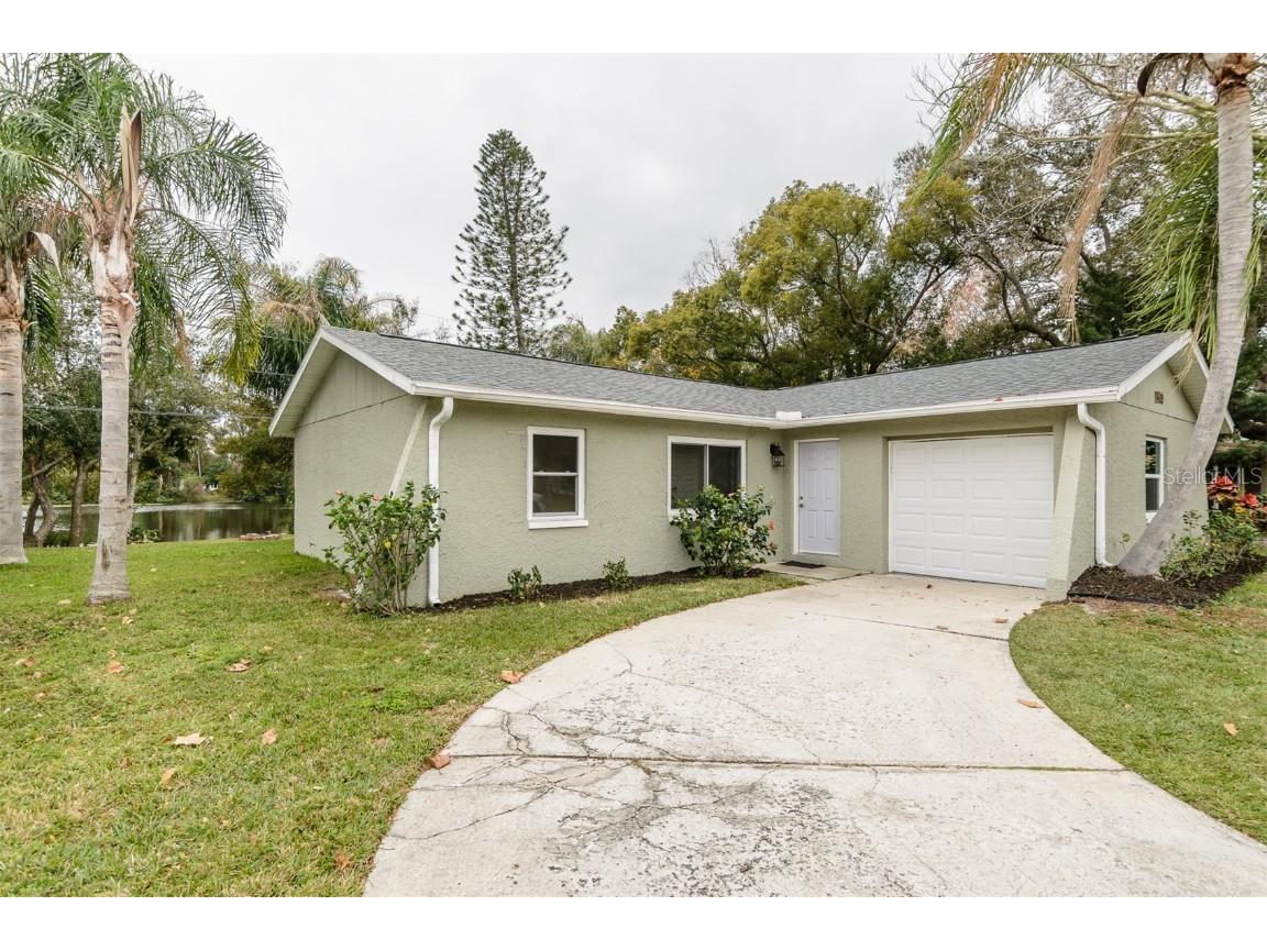 1500 Country Lane W Clearwater FL 33759 U8227291 image1