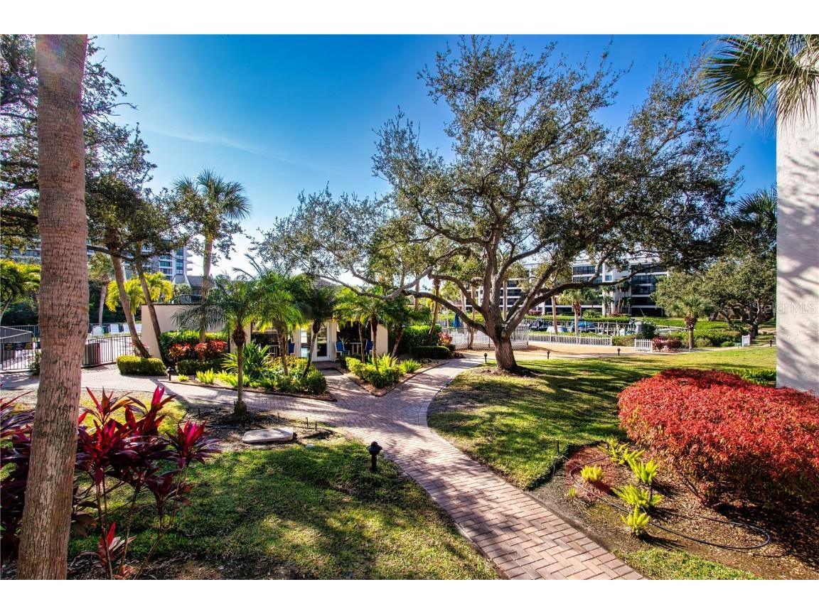 1500 Cove Ii Place #524 Sarasota FL 34242 A4676444 image55