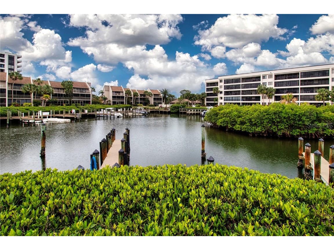 1500 Cove Ii Place #524 Sarasota FL 34242 A4676444 image72