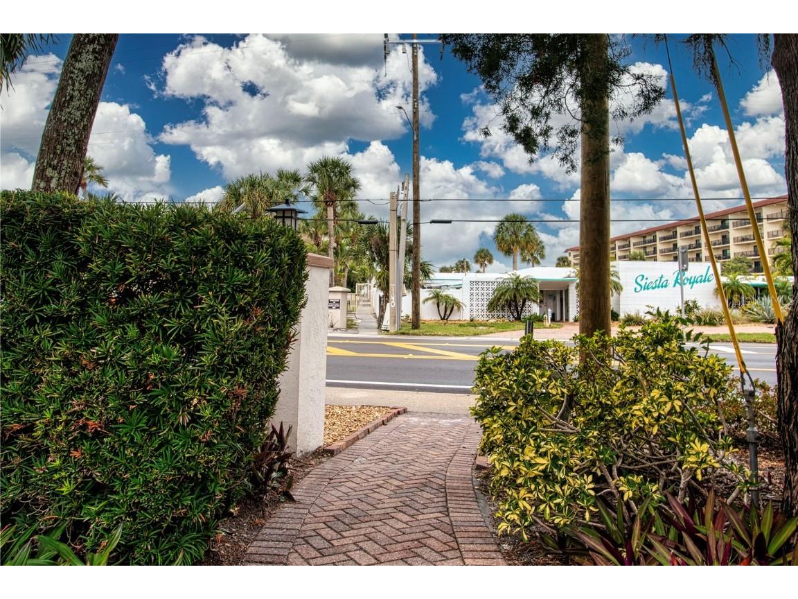 1500 Cove Ii Place #524 Sarasota FL 34242 A4676444 image76