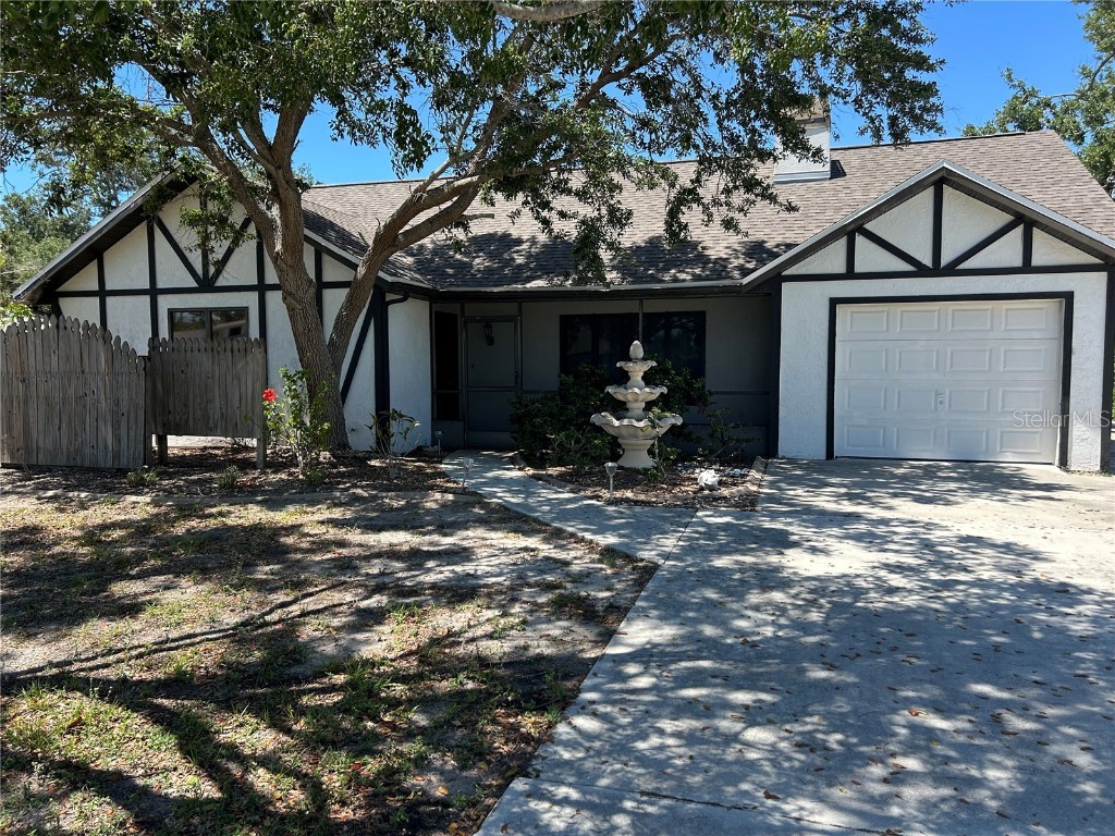 1500 Crest Drive Englewood FL 34223 A4652268 image2