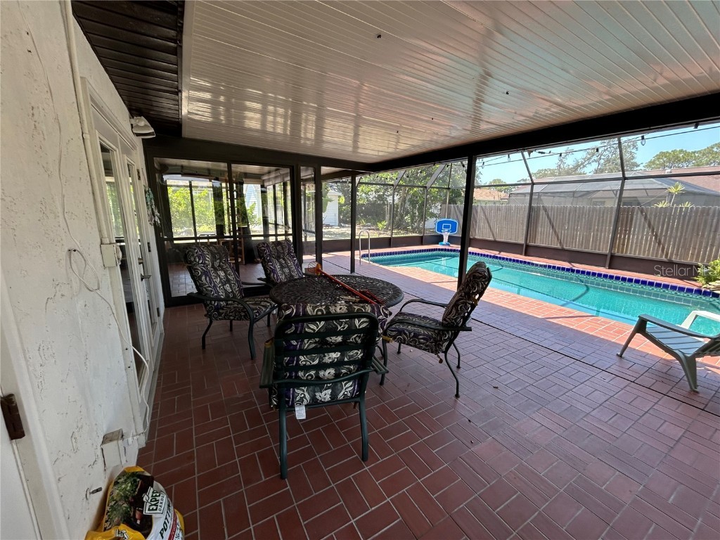 1500 Crest Drive Englewood FL 34223 A4652268 image6