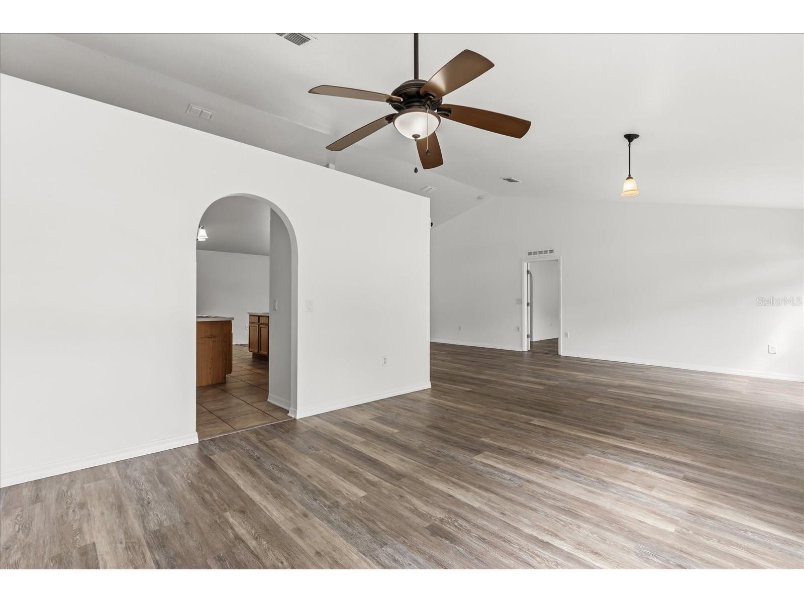 1500 Daybreak Drive Fruitland Park FL 34731 G5109684 image5
