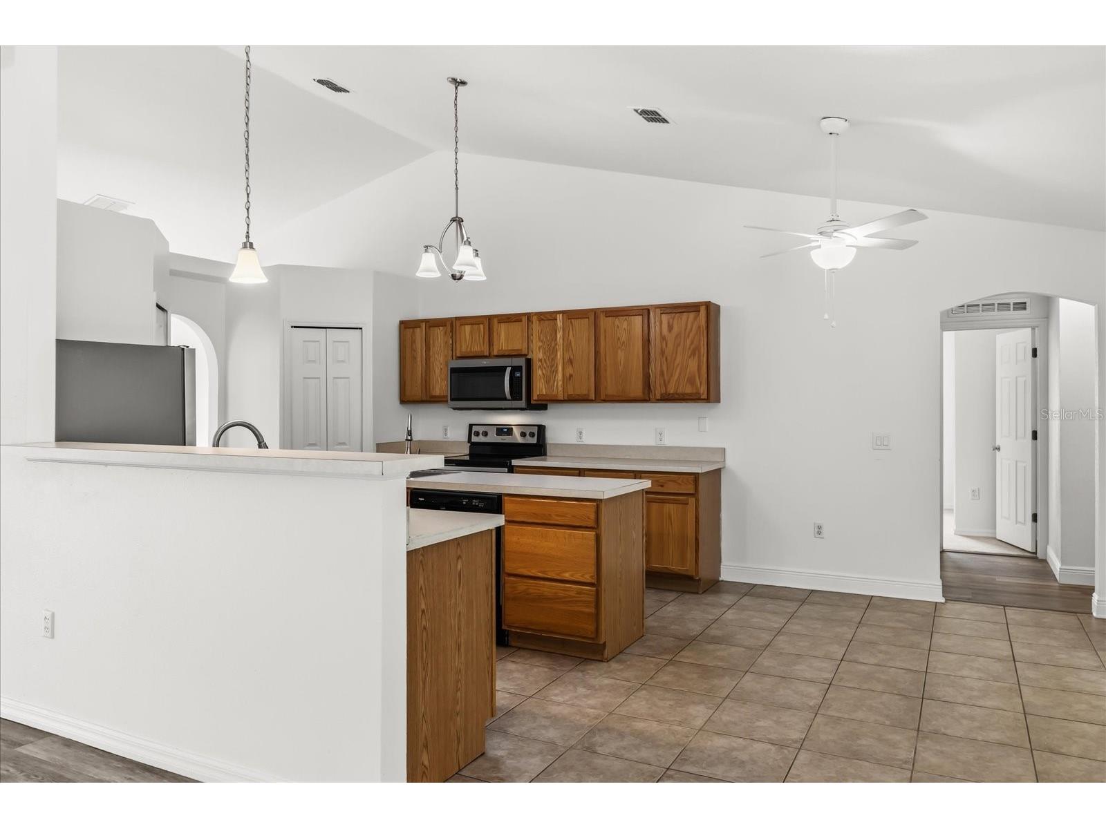 1500 Daybreak Drive Fruitland Park FL 34731 G5109684 image7
