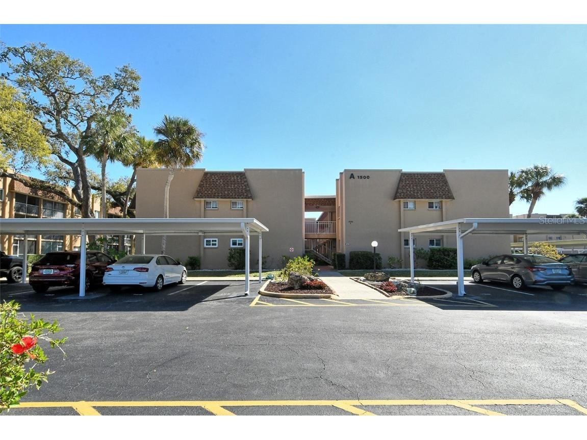 1500 Glen Oaks Drive E #206 Sarasota FL 34232 A4644653 image1