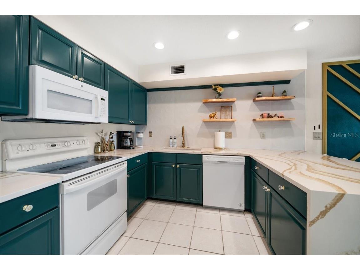 1500 Gulf Boulevard #103B Indian Rocks Beach FL 33785 TB8376631 image6