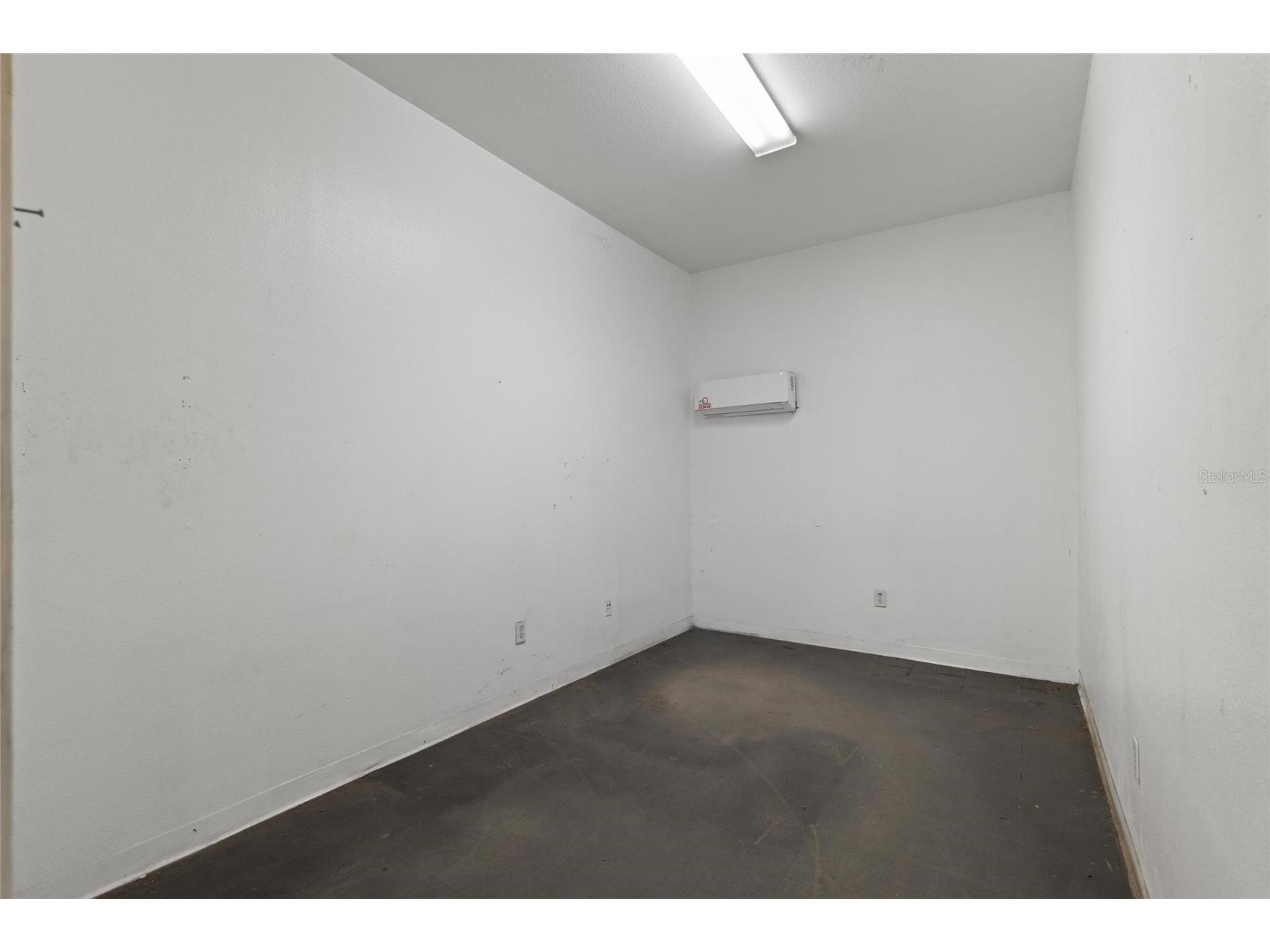 1500 L And R Industrial Boulevard #BLDG. D Tarpon Springs FL 34689 TB8420124 image21