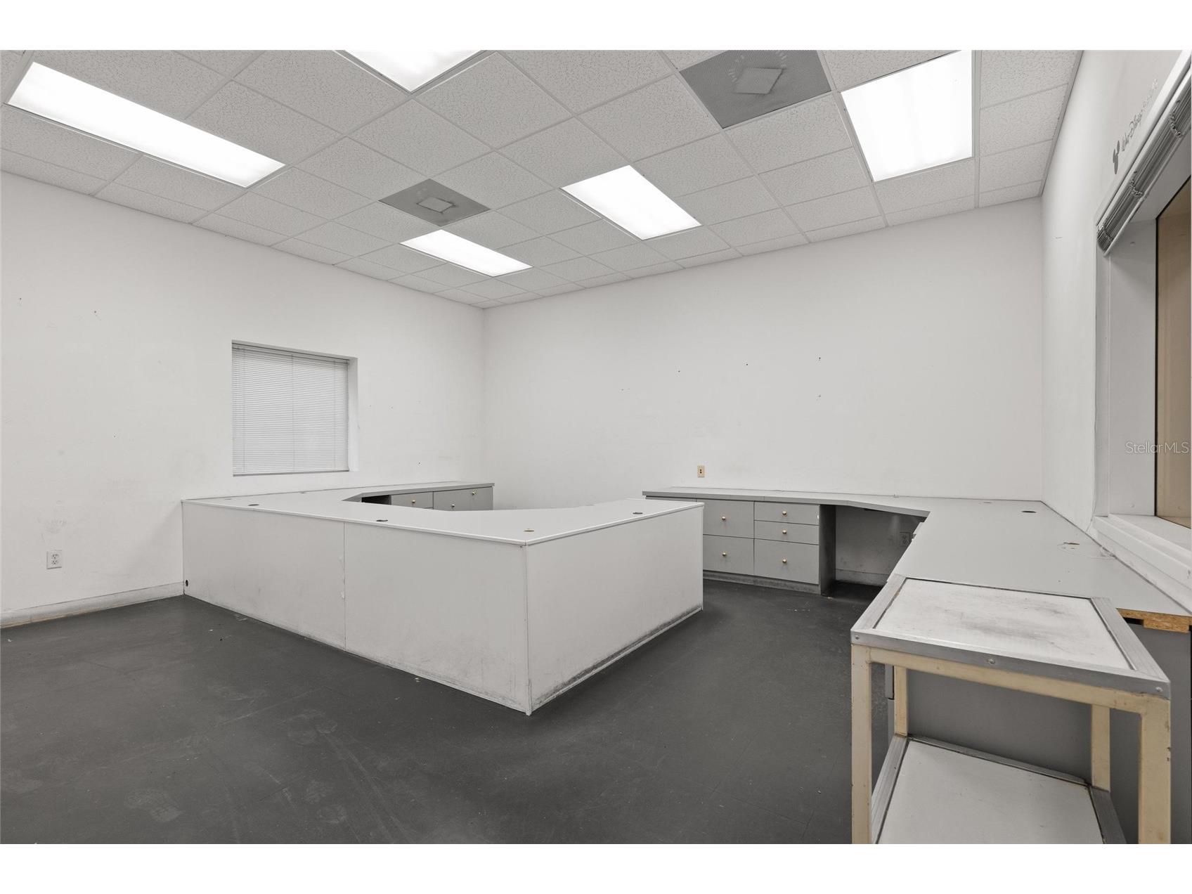 1500 L And R Industrial Boulevard #BLDG. D Tarpon Springs FL 34689 TB8420124 image24
