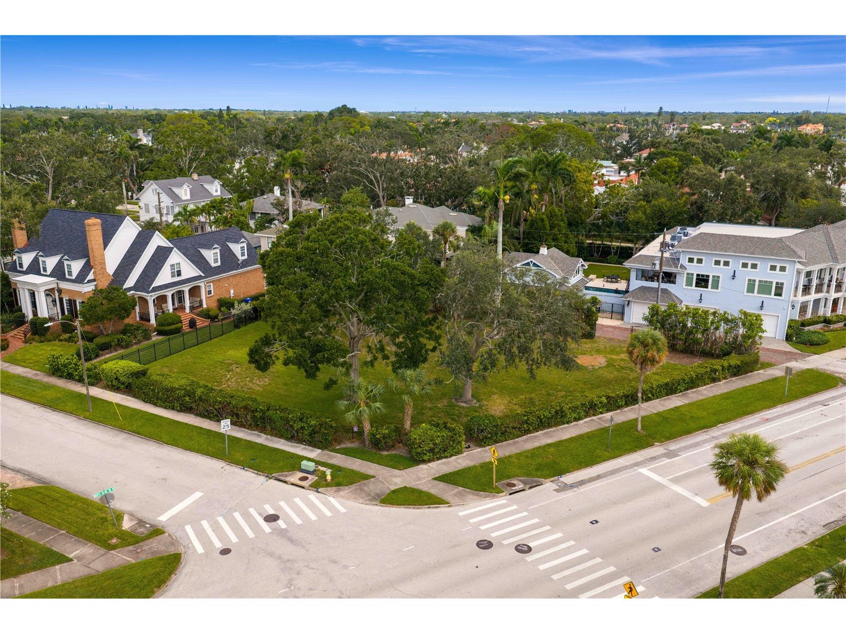 1500 N Shore Drive NE Saint Petersburg FL 33704 TB8415691 image2