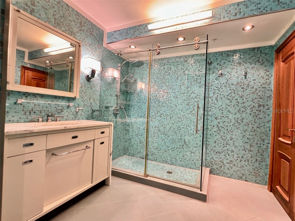 1500 Ocean Drive #905 Miami Beach FL 33139 V4938811 image15