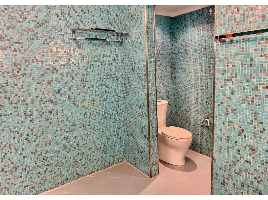 1500 Ocean Drive #905 Miami Beach FL 33139 V4938811 image18