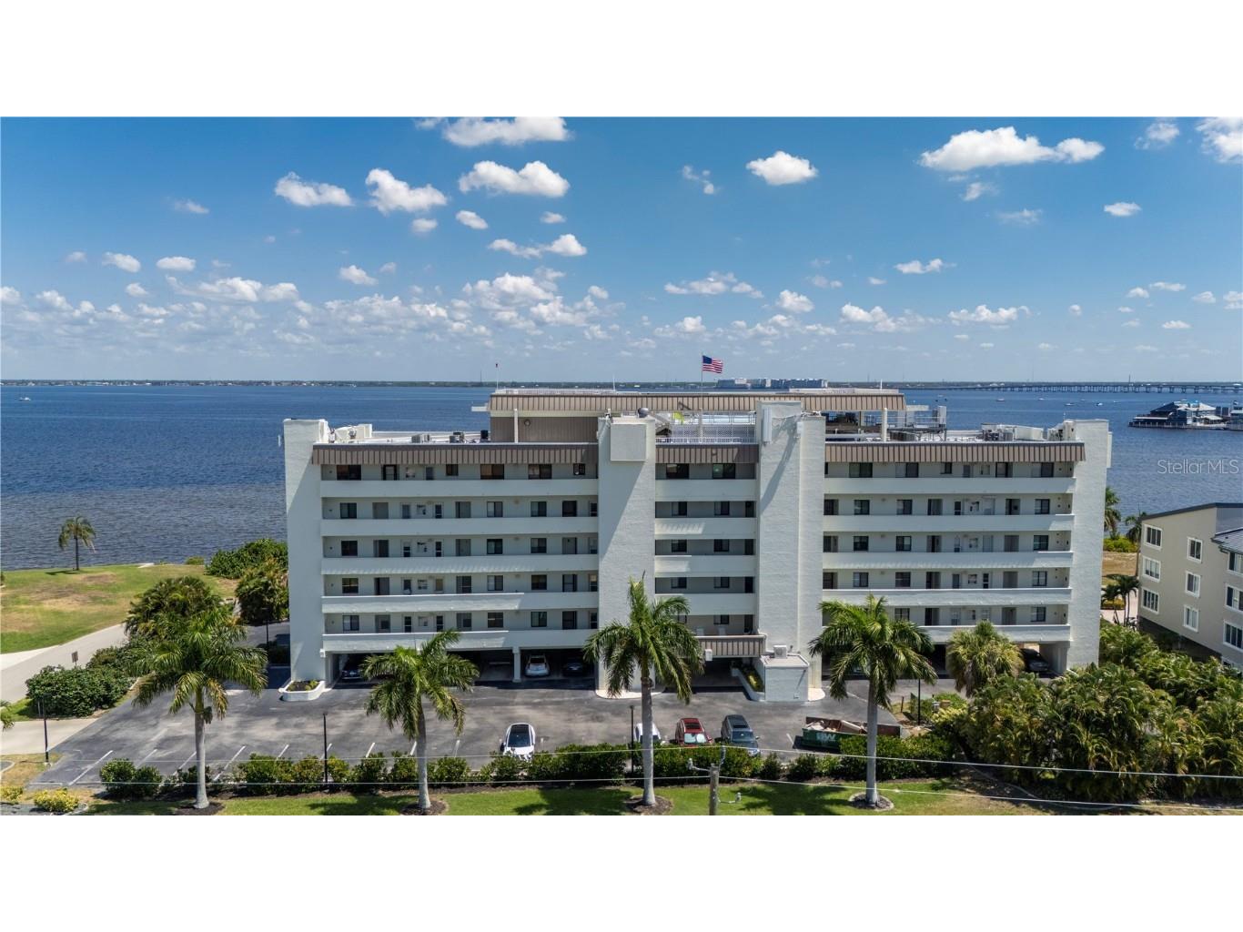 1500 Park Beach Circle #3C Punta Gorda FL 33950 - CHARLOTTE HARBOR C7493635 image1