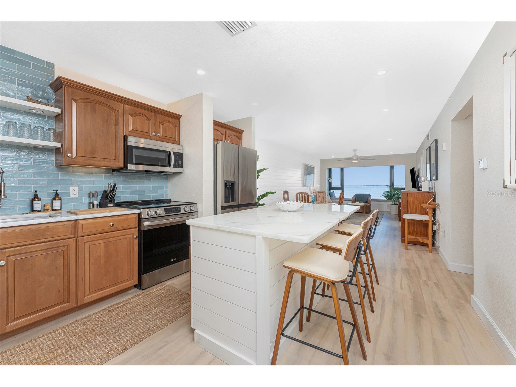 1500 Park Beach Circle #3D Punta Gorda FL 33950 - CHARLOTTE HARBOR C7524095 image2