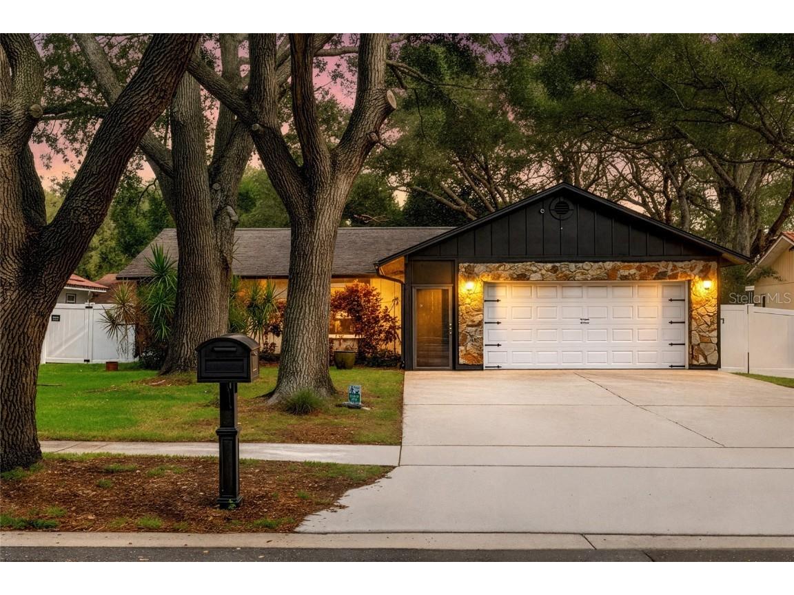 1500 Poinsettia Avenue Tarpon Springs FL 34689 TB8431507 image1