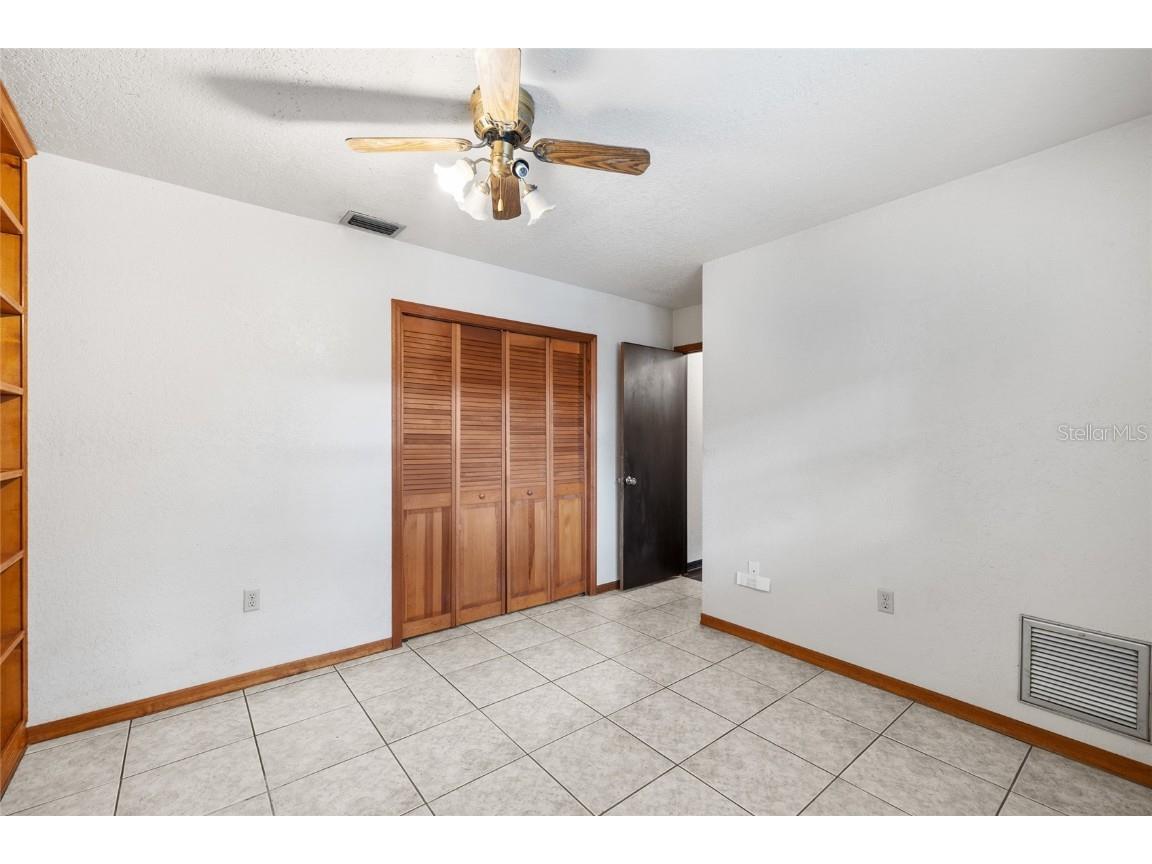 1500 Poinsettia Avenue Tarpon Springs FL 34689 TB8431507 image18