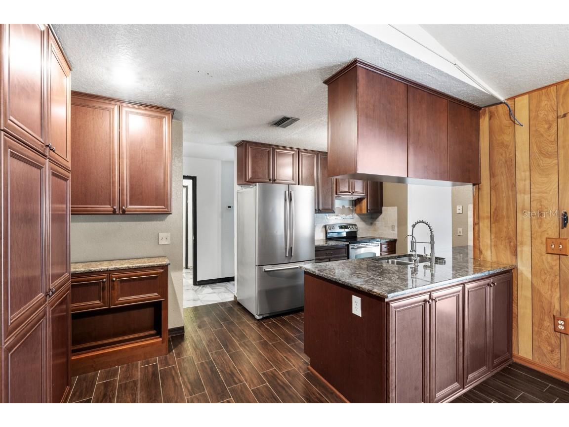 1500 Poinsettia Avenue Tarpon Springs FL 34689 TB8431507 image23