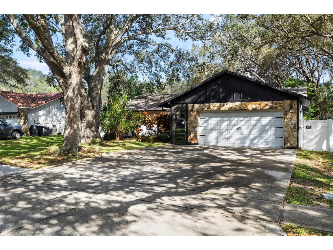 1500 Poinsettia Avenue Tarpon Springs FL 34689 TB8431507 image4