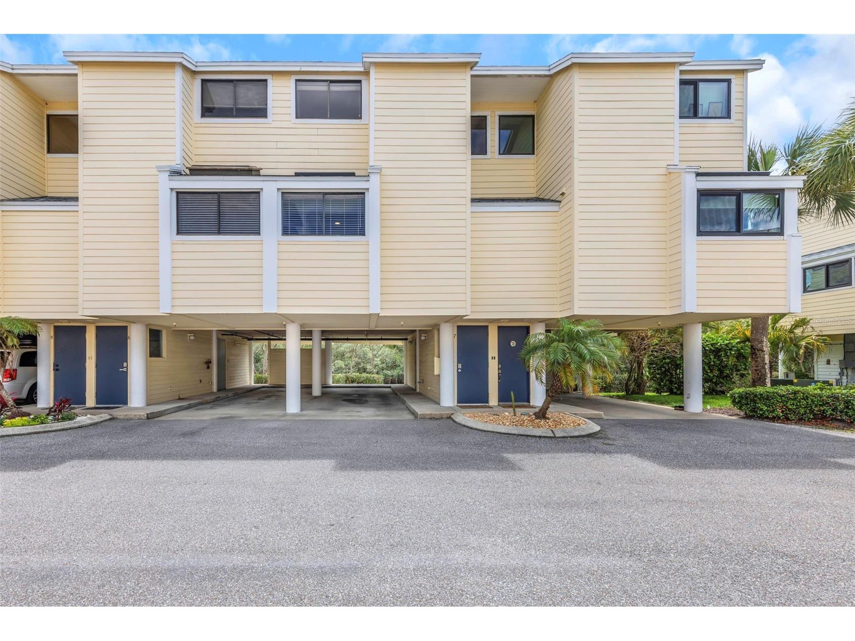 1500 Sunset Road #F7 Tarpon Springs FL 34689 - SAINT JOSEPH SOUND TO THE GULF W7884710 image1