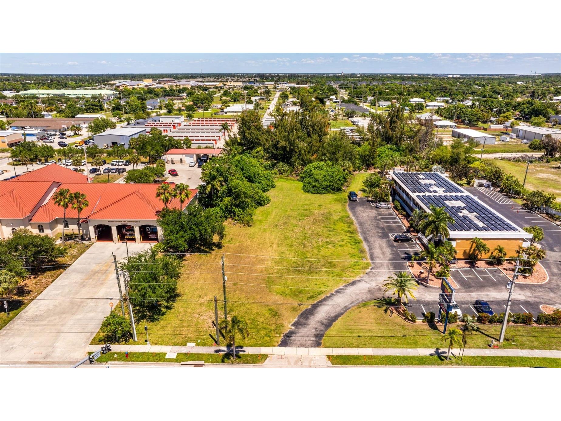 1500 Tamiami Trail Punta Gorda FL 33950 A4693408 image1