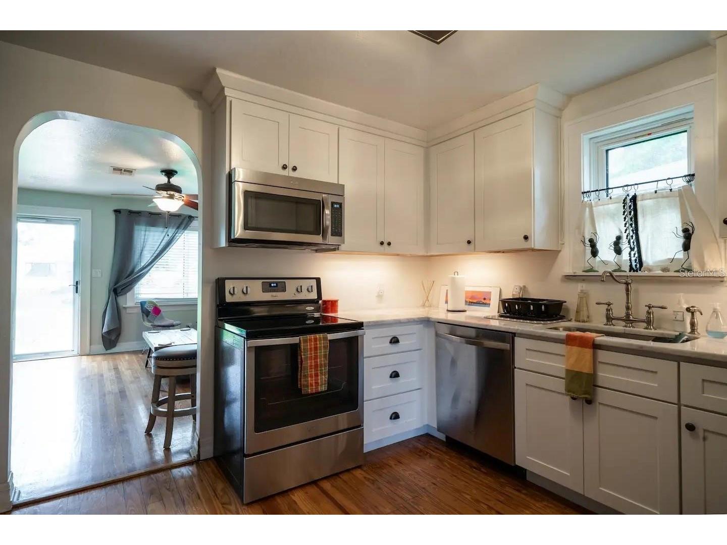 1501 29th Avenue N Saint Petersburg FL 33704 TB8495029 image9
