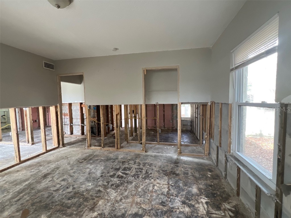 1501 Delaware Avenue NE Saint Petersburg FL 33703 O6284262 image16