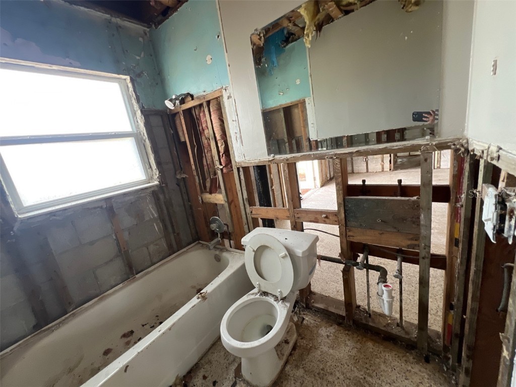 1501 Delaware Avenue NE Saint Petersburg FL 33703 O6284262 image9