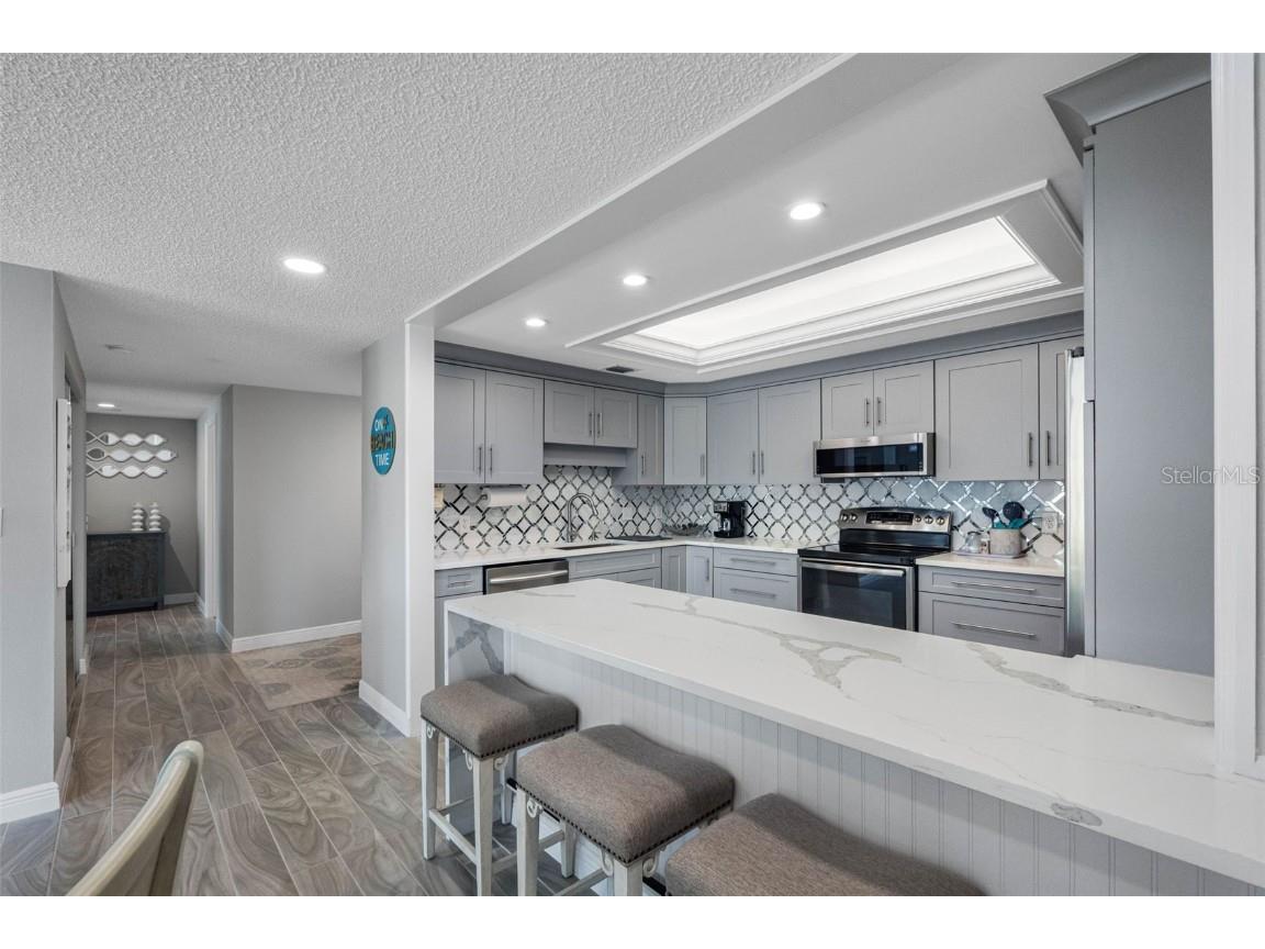 1501 Gulf Boulevard #102 Clearwater Beach FL 33767 TB8436981 image5