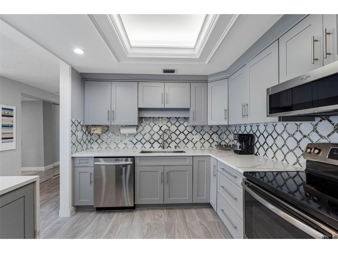 1501 Gulf Boulevard #102 Clearwater Beach FL 33767 TB8436981 image9