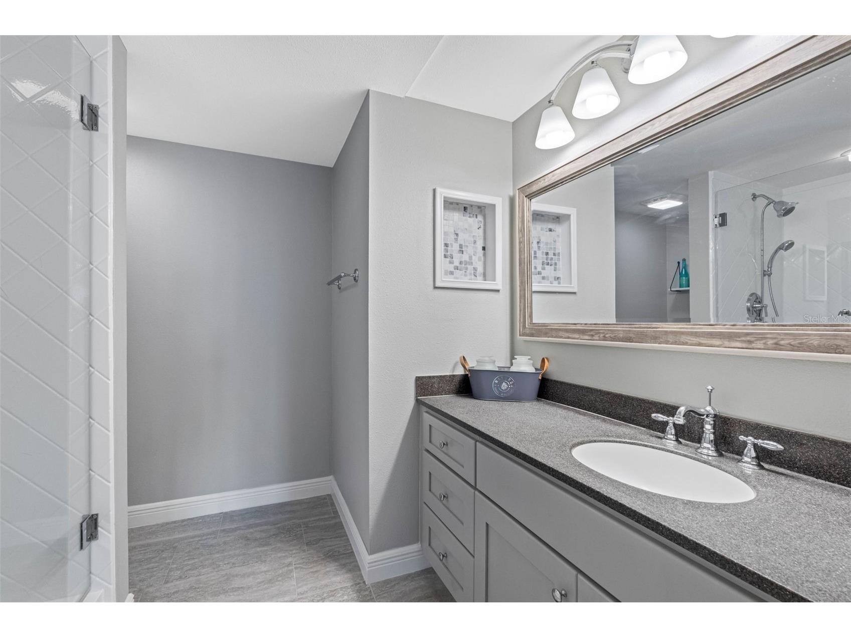 1501 Gulf Boulevard #102 Clearwater Beach FL 33767 TB8497107 image35