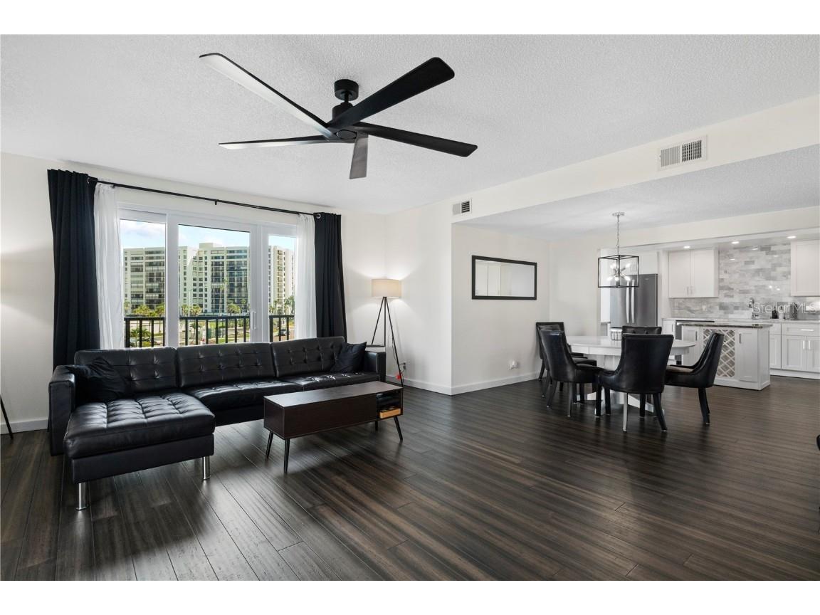 1501 Gulf Boulevard #201 Clearwater Beach FL 33767 TB8395304 image12